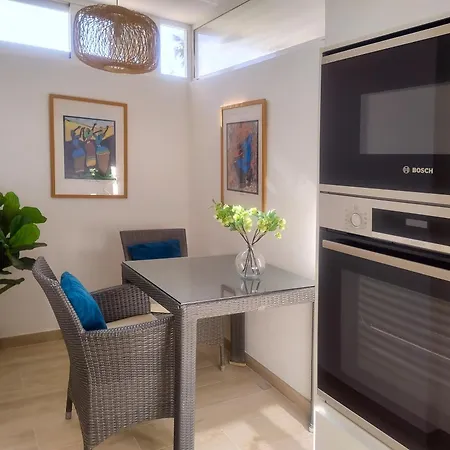 Aura Apartment